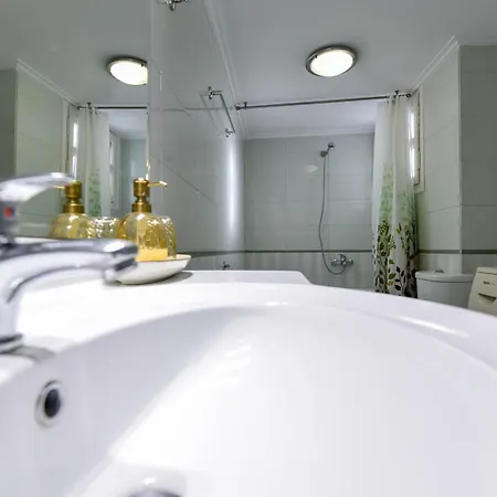 Coo-coo Place * カラマタ